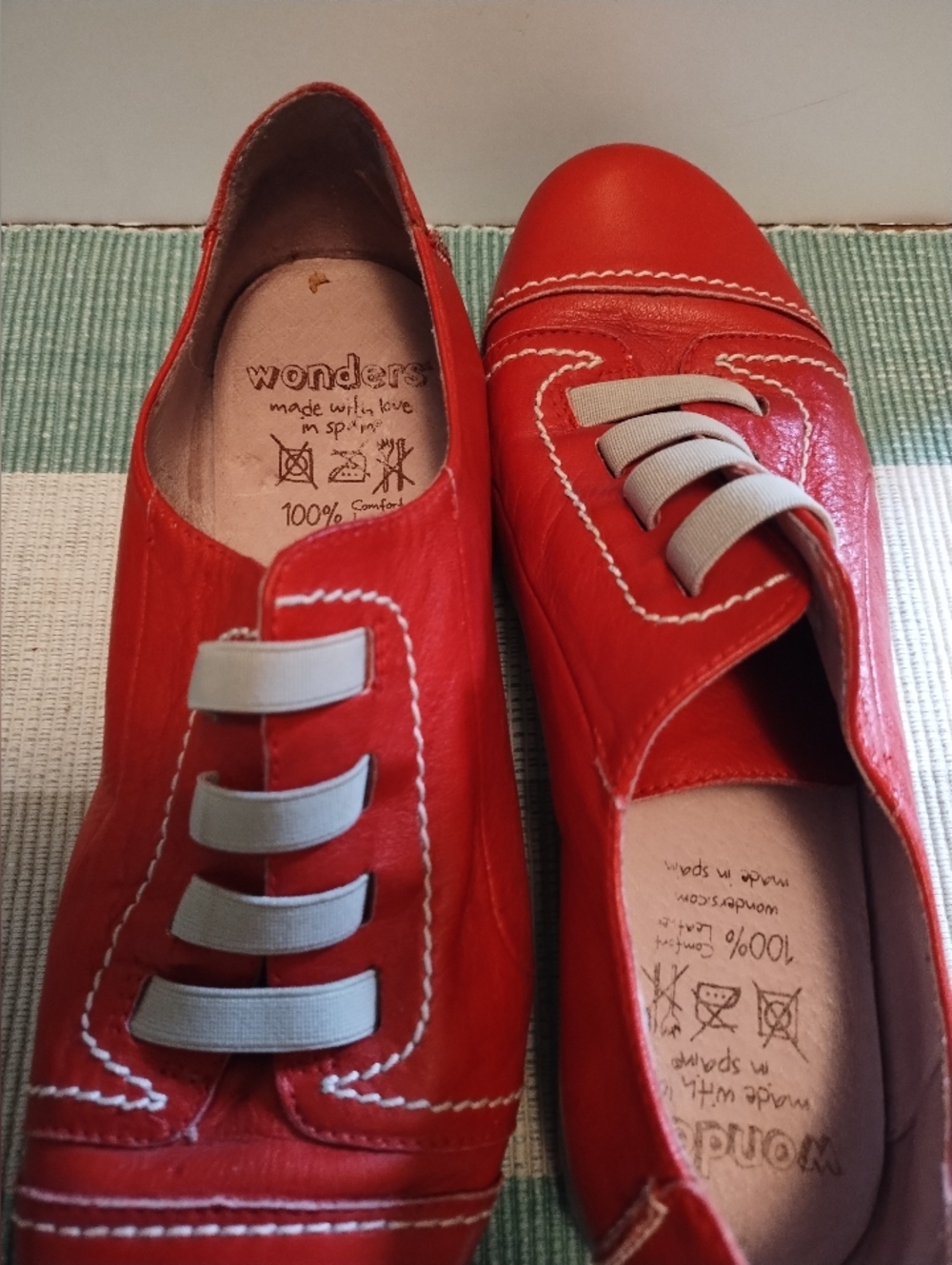 Wonders Women's Red Leather Casual Sneakers